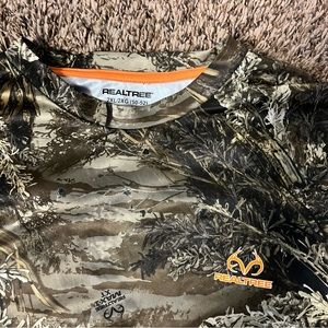 ‼️Authentic Real tree long-sleeve ‼️